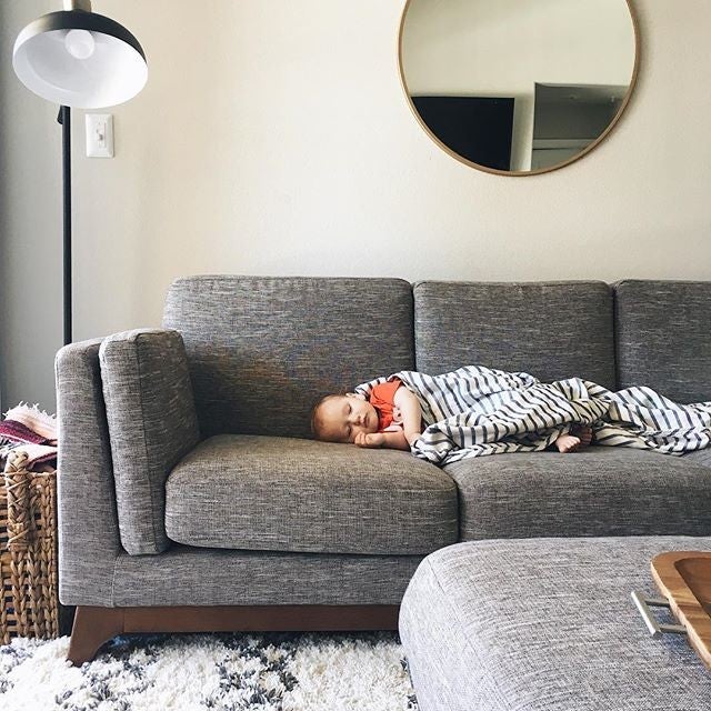 Article Ceni Sofa Review