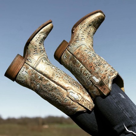 corral butterfly boots