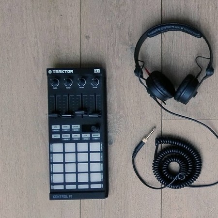 Sennheiser HD 25 – Professional Monitoring Headphones