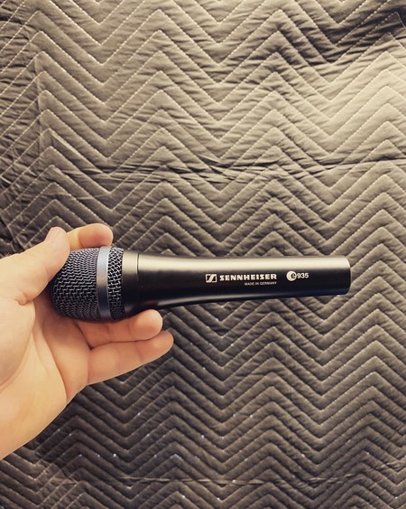 Dynamic vocals microphone E-935 | Sennheiser