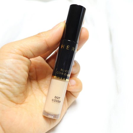 hera black concealer