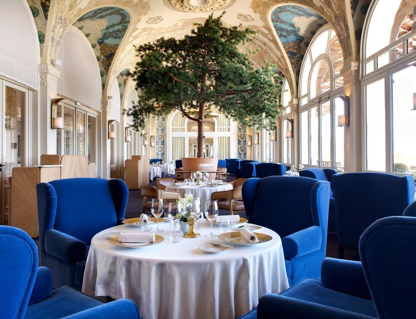 Les Fresques ÉvianlesBains a MICHELIN Guide Restaurant