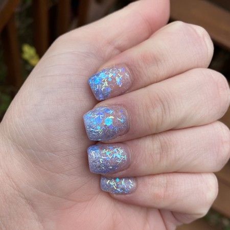 D464 Elsa Revel Nail