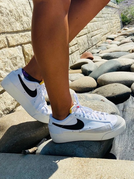 womens nike blazers on feet