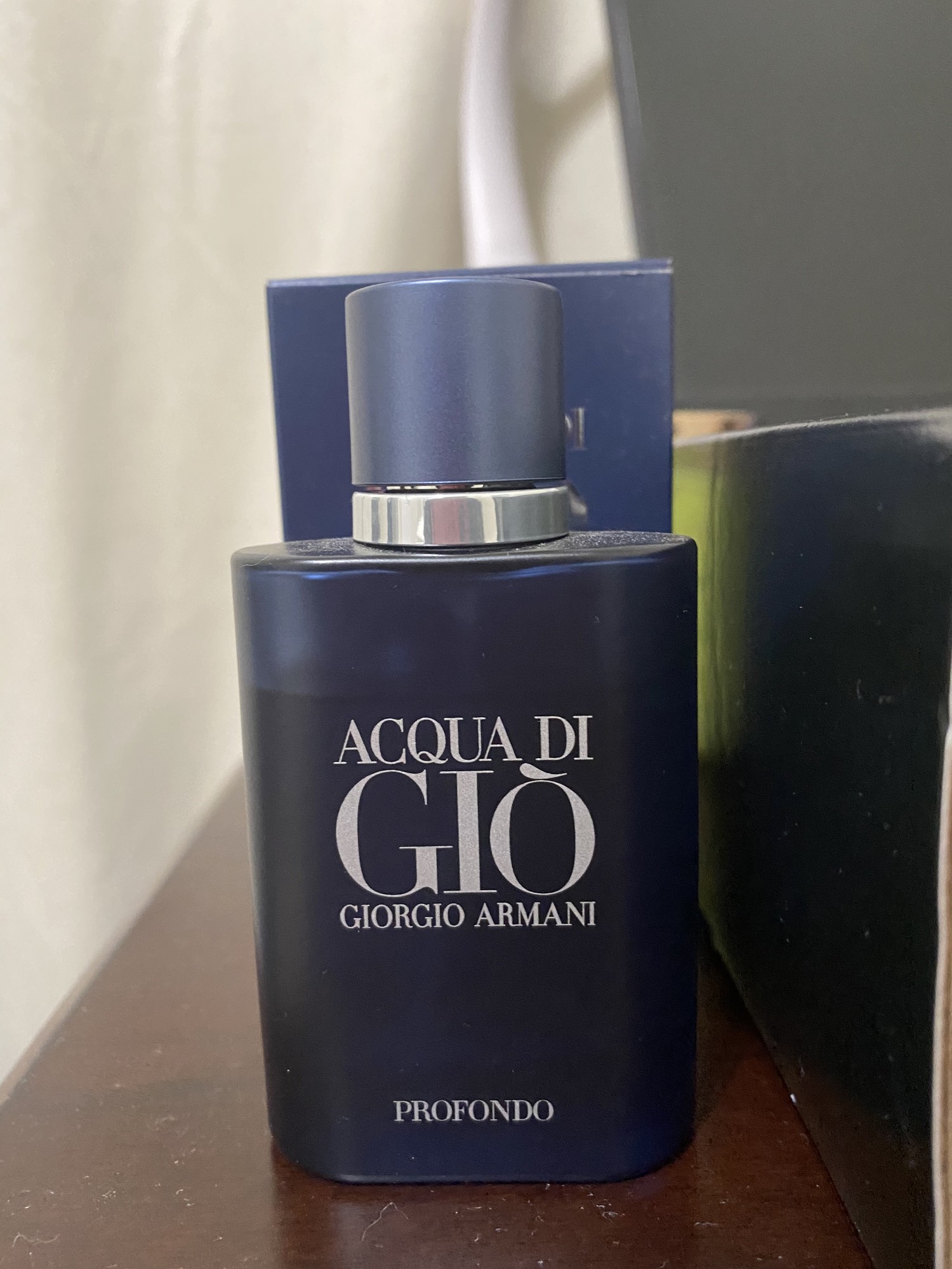 Giorgio Armani Acqua Di Gio Profondo Eau De Parfum