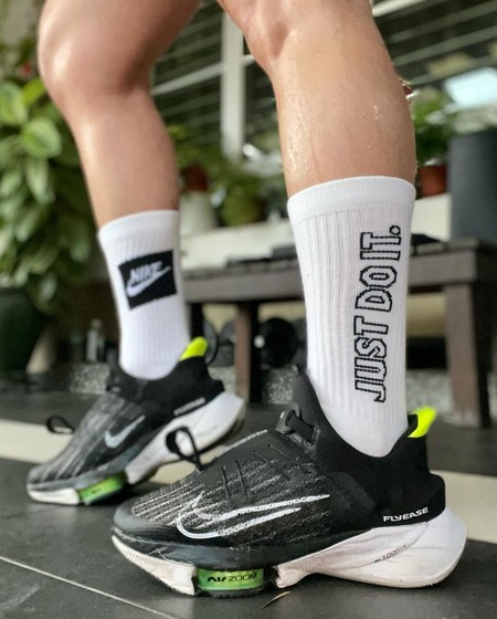 ウォーキング・ランニングウェア Nike Air ZOOM TEMPO Next% FlyEase Nike Air Zoom Tempo NEXT% Flyease Black White for Sale