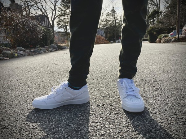 nike sb charge white on feet