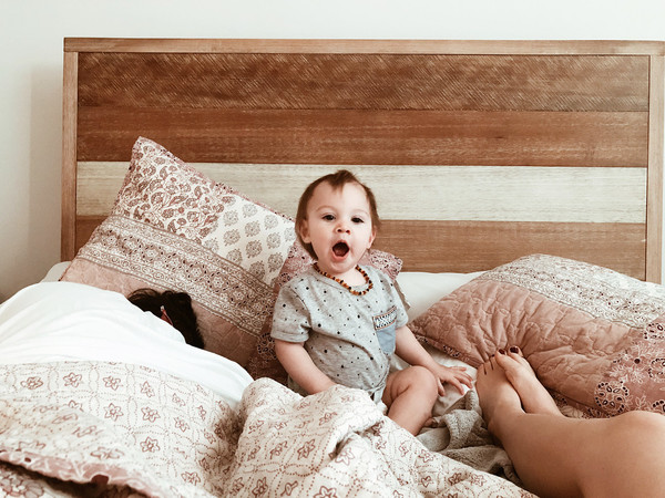 Midtown Loft Natural Light Wood 3 Pc Queen Panel Bed | Rooms to Go