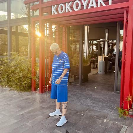 image%20by%20aslinuruluss%20containing%20Sleeve%2C%20Building%2C%20Standing%2C%20Red%2C%20Street%20fashion
