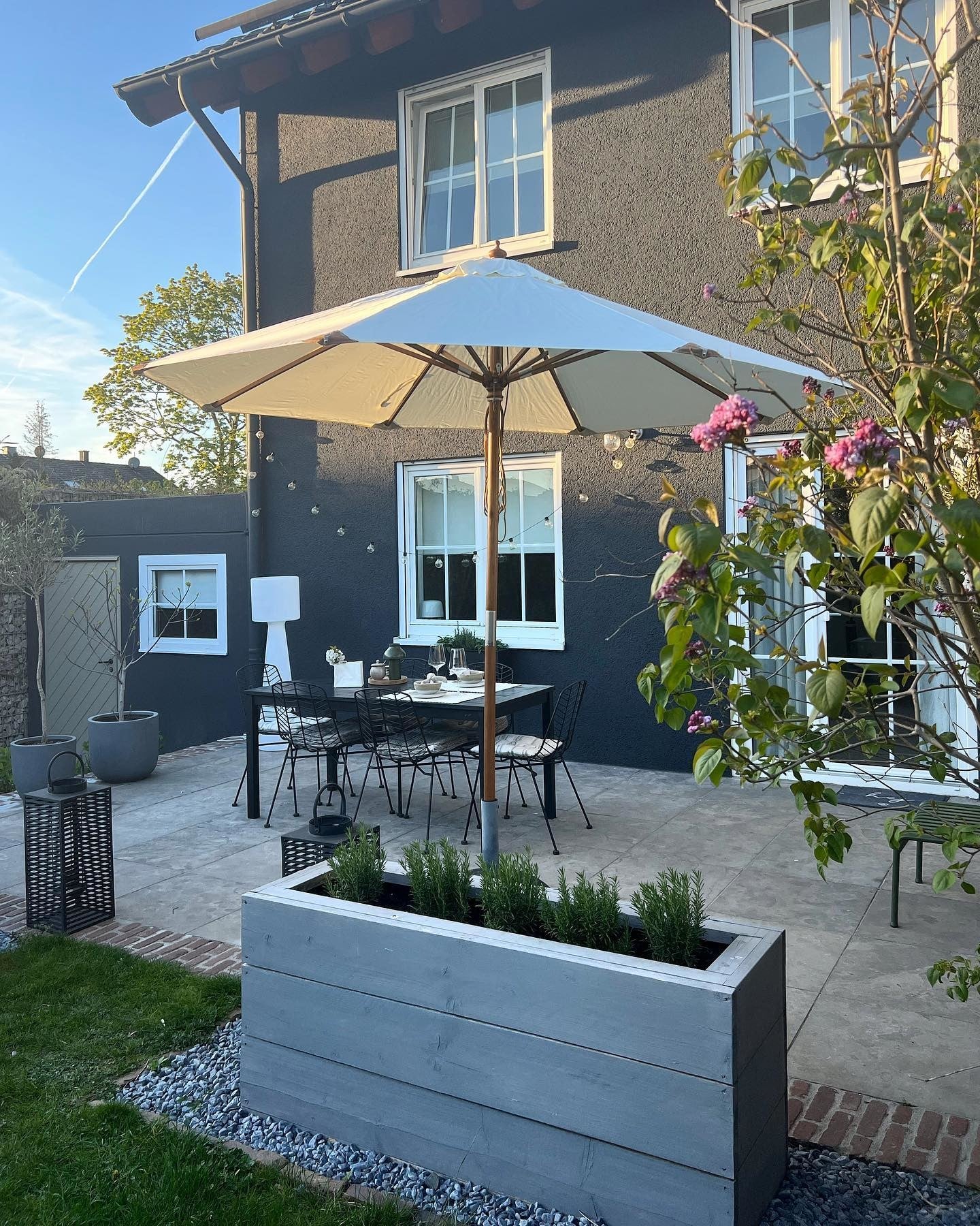 Railings No.31 Exterior Masonry Exterior Walls Paint Exterior Masonry Farrow & Ball