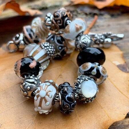 trollbeads ブラックオニキス Black Onyx Bead – Trollbeads