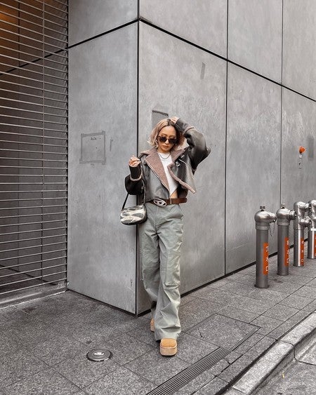 未使用 美品 アグ UGG ウィメンズ クラシック コージー