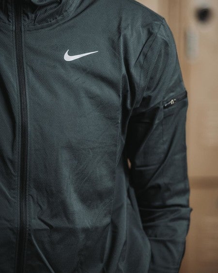 完売必須!NIKE☆Nike Impossibly Light Women's Running Jacket Buy Nike Impossibly Light Women's Hooded Running Jacket