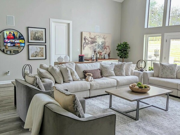 Regent Park 3-Piece Modular Sofa | Ashley