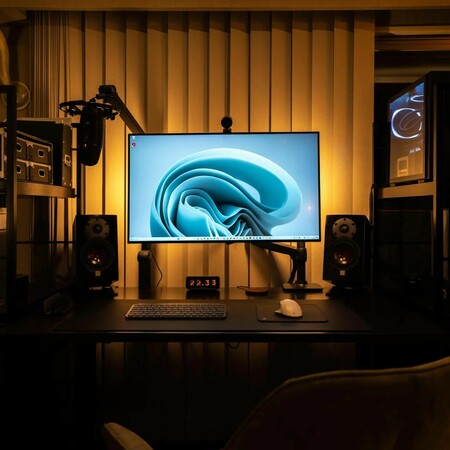 image by sis0_room containing table, monitor, computer, room, speaker