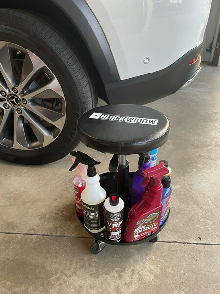Black Widow Garage Stool and Shop Seat with Tool Tray | Discount Ramps