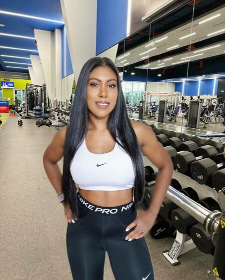 新品未使用 NIKE Basketball レディース インナー サポーター付 NIKE（ナイキ）の「NIKE WMNS SPT LOGO BRA FB4096-681