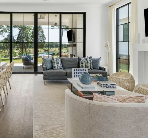 Manhattan Ivory Swivel Stool | PALECEK