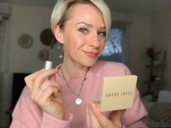 フェイスパウダー BOBBI BROWN NudeFinishIlluminatingPowder 試してみた】ヌード フィニッシュ イルミネイティング パウダー