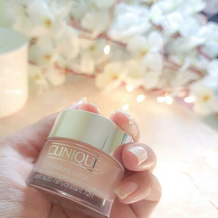 超大人気 CLINIQUE moisture surge intense 72H pMCuBxsS6m_600x.png?v=1730305390