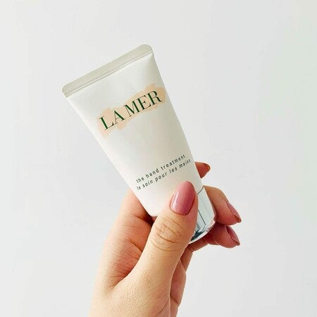 ハンドケア・ハンドクリーム LA MER THE HAND TREATMENT 100ml The Hand Treatment | Hydrating Hand Cream | La Mer