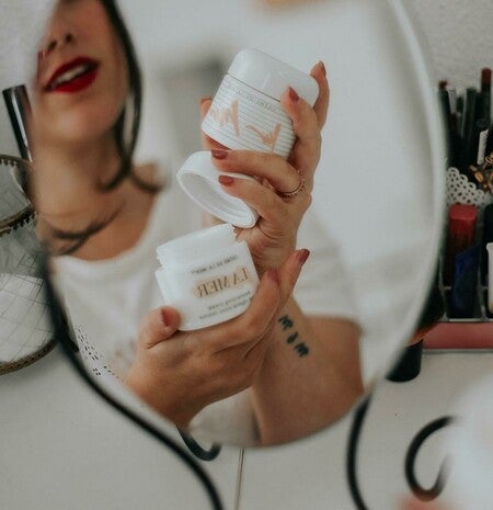 CRÈME DE LA MER THE LIP BALM 9g The Lip Balm | Hydrating Lip Balm | La Mer