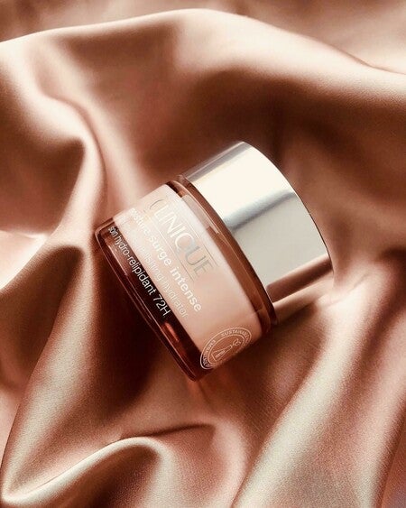 Moisture Surge™ Intense 72H Lipid-Replenishing Hydrator