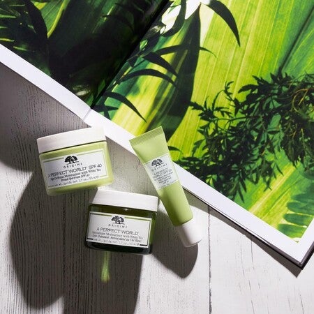 A Perfect World™ SPF 40 Age-Defense Moisturizer with White