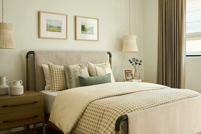 White abaca rope finely woven over a powder coated metal frame