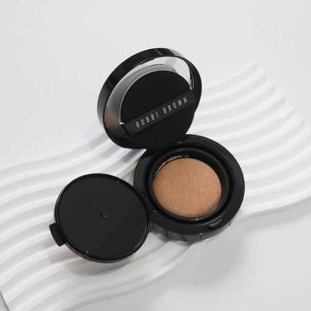 ウェイトレス スキン クッション ファンデーション SPF 40 (PA+++