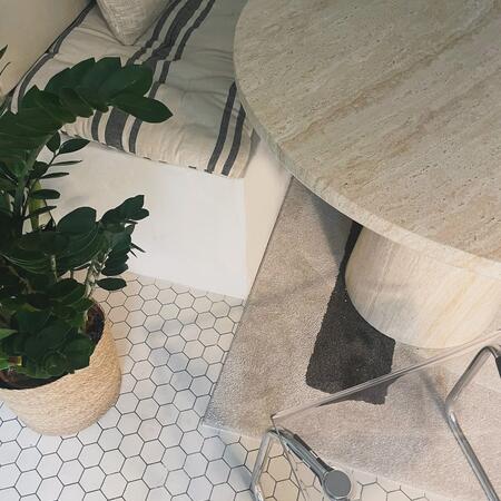 Danli - Table à manger 4 personnes ronde effet travertin