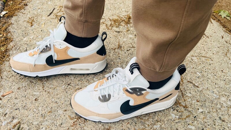 Max 2090 Nike 2090 Futura Кроссовки Nike Air Max 2090 White Blue Red