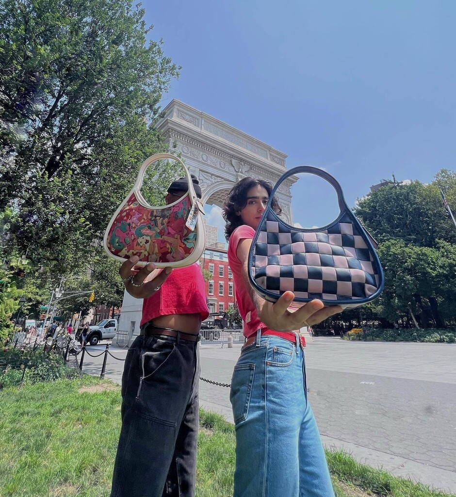 Ergo Bag In Upcrushed Upcrafted Leather | Coachtopia ™