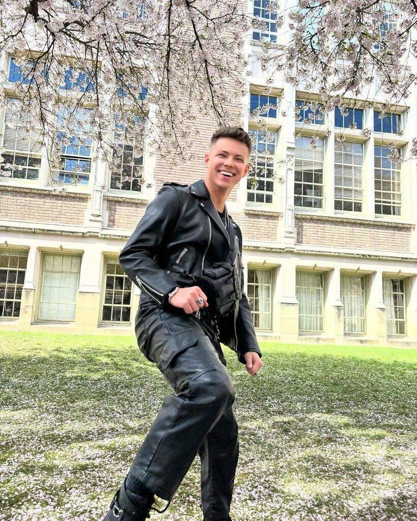 COACHバックパック　キュートなハチのデザイン コーチ、 “Cherry” コレクションを発売 | タペストリー・ジャパン合同