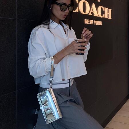 ショルダーバッグ・ポシェット COACH Tabby Crossbody In Silver llic CM501 Coach Tabby Crossbody In Silver/Silver - 30% Off | Editorialist