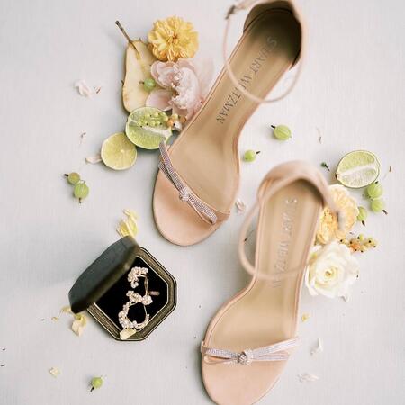 STUART WEITZMAN ヌーディスト サンダル ボウ ディテール Nudist Sw Bow 100 Sandal | Stuart Weitzman