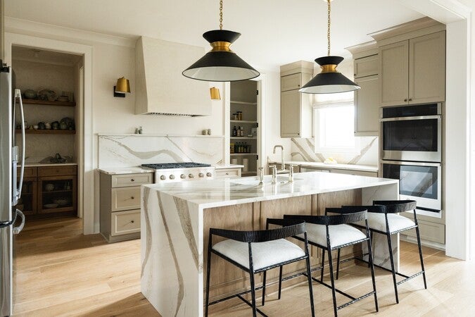 Brittanicca Gold Warm Quartz Sample - Cambria Quartz Surfaces