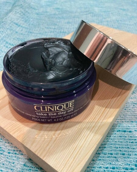 テイク ザ デイ オフ クレンジング バーム チャコール | クリニーク