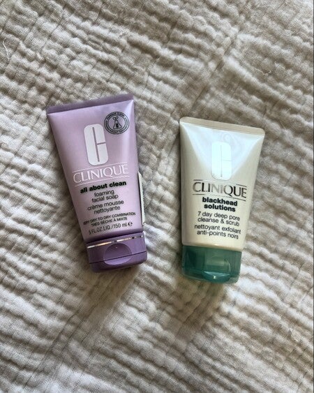 Blackhead Solutions 7 Day Deep Pore Cleanse & Scrub | Clinique