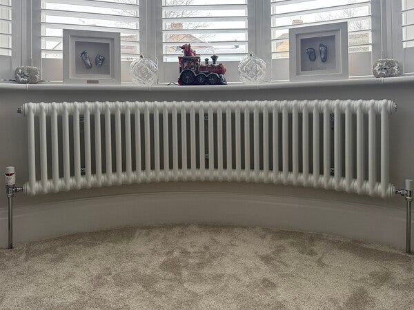 Nordic Oslo, Column Curved Bay Window Radiator, White, 400mm x - Main Image