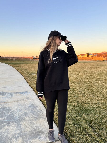 ナイス Nike Sportswear Phoenix Fleece Oversized Crew-Neck