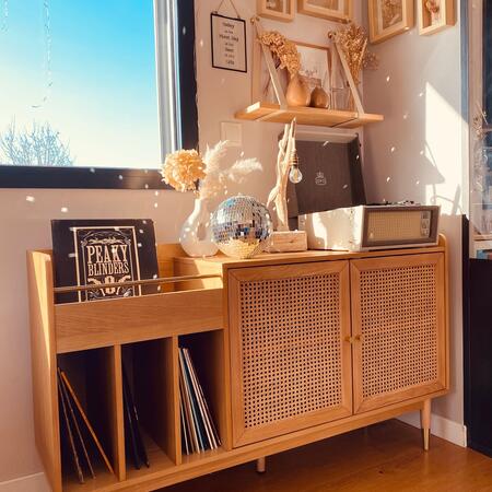 Bombong - Buffet avec rangement pour vinyles en bois et cannage L140cm