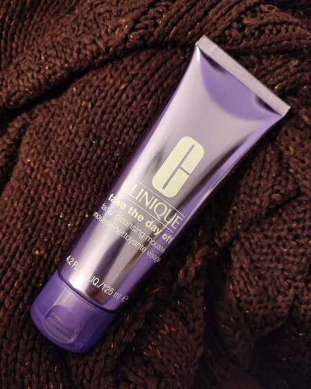 テイク ザ デイ オフ フェーシャル ムース | クリニーク Clinique 公式