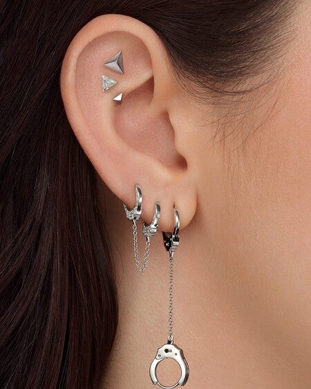 ピアス Numbering Inverted Triangle Earrings with Stone Chain5BNY042 Faceted Triangle Threaded Stud Earring | MARIA TASH