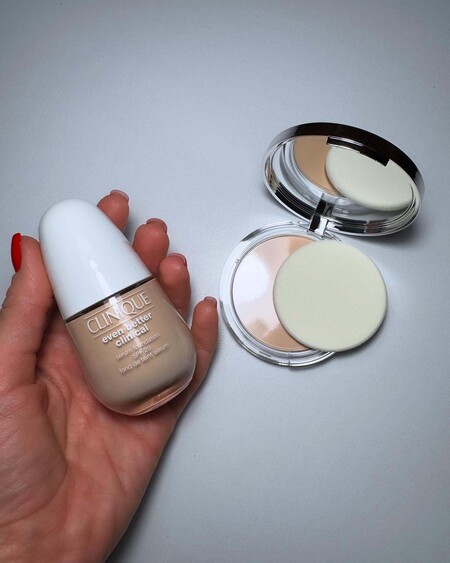Clinique Stay-Matte Blotting Powder – Universelles Matttpuder Für Alle Hauttöne