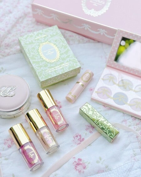 Estée Lauder x Ladurée Limited Edition Pure Color Lipstick