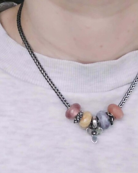 Strawberry Quartz Bead – Trollbeads