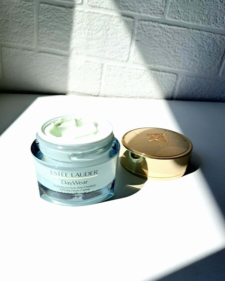 フェイスクリーム ESTEE LAUDER Revitalizing Supreme+ Çok Amaçlı Yaşlanma Karşıtı Nemlendirici