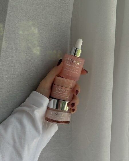 Moisture Surge™ Intense 72H Lipid-Replenishing Hydrator | Clinique