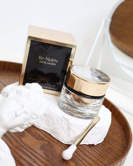 Re-Nutriv Ultimate Diamond Age Reversal Eye Creme | Estée Lauder
